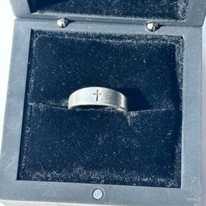 Sterling Silver  Vintage cross ring